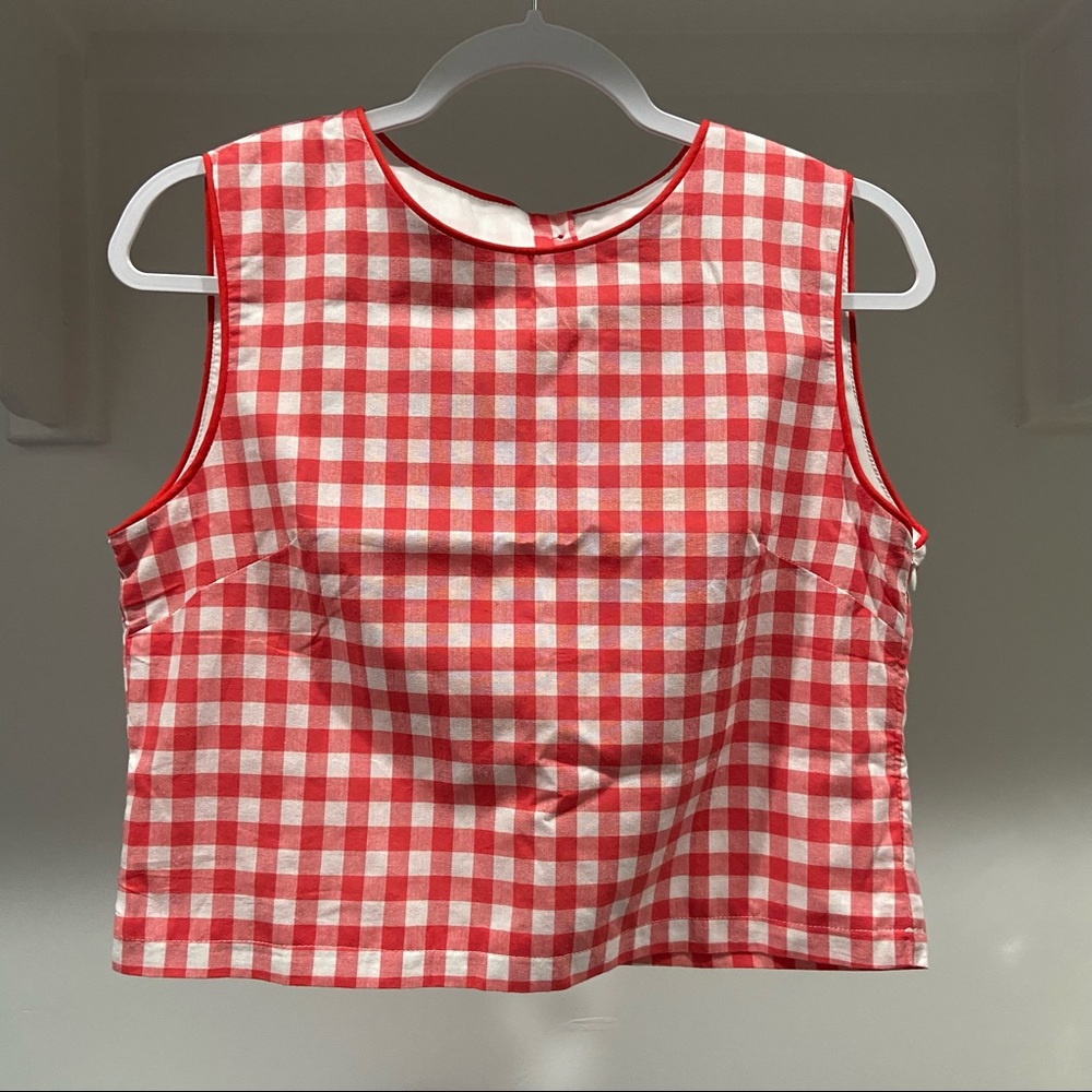 KJP Spouting Rock Beach Tank Small Red
